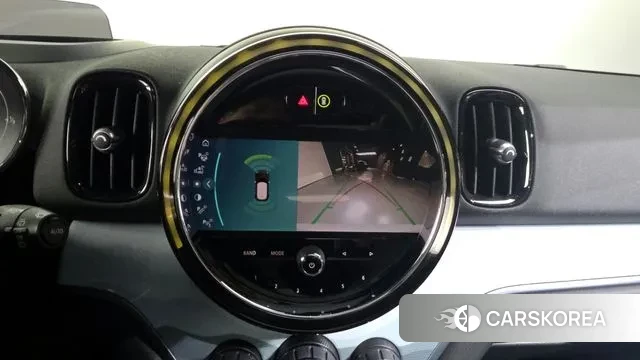 Mini Cooper S Countryman 2022 Светло-серебряный цвет из Кореи, фото 6