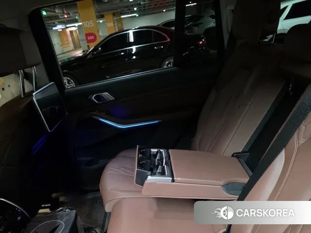 BMW X7 (G07) 2022 Серый из Кореи, фото 6