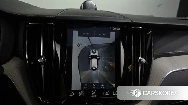 Volvo XC60 second Generation 2020 Белый из Кореи, фото 6