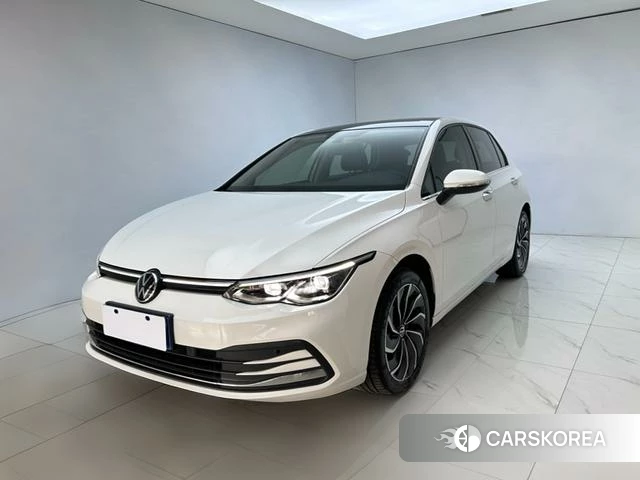 Volkswagen Golf 2023 Белый из Китая, фото 6