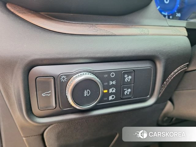 Ford Explorer 6th Generation 2021 Черный из Кореи, фото 6