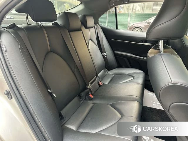Toyota Camry 2021 Серебристо-серый из Китая, фото 6