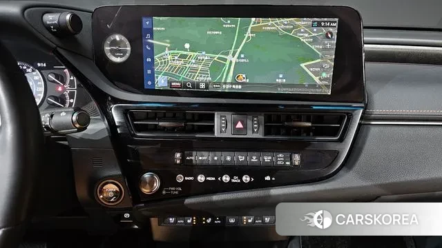 Lexus ES300h 7th generation 2024 Белый из Кореи, фото 6