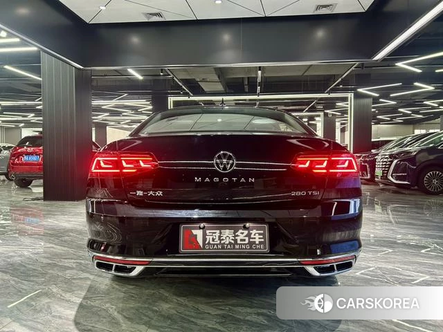 Volkswagen Magotan 2025 Черный из Китая, фото 6