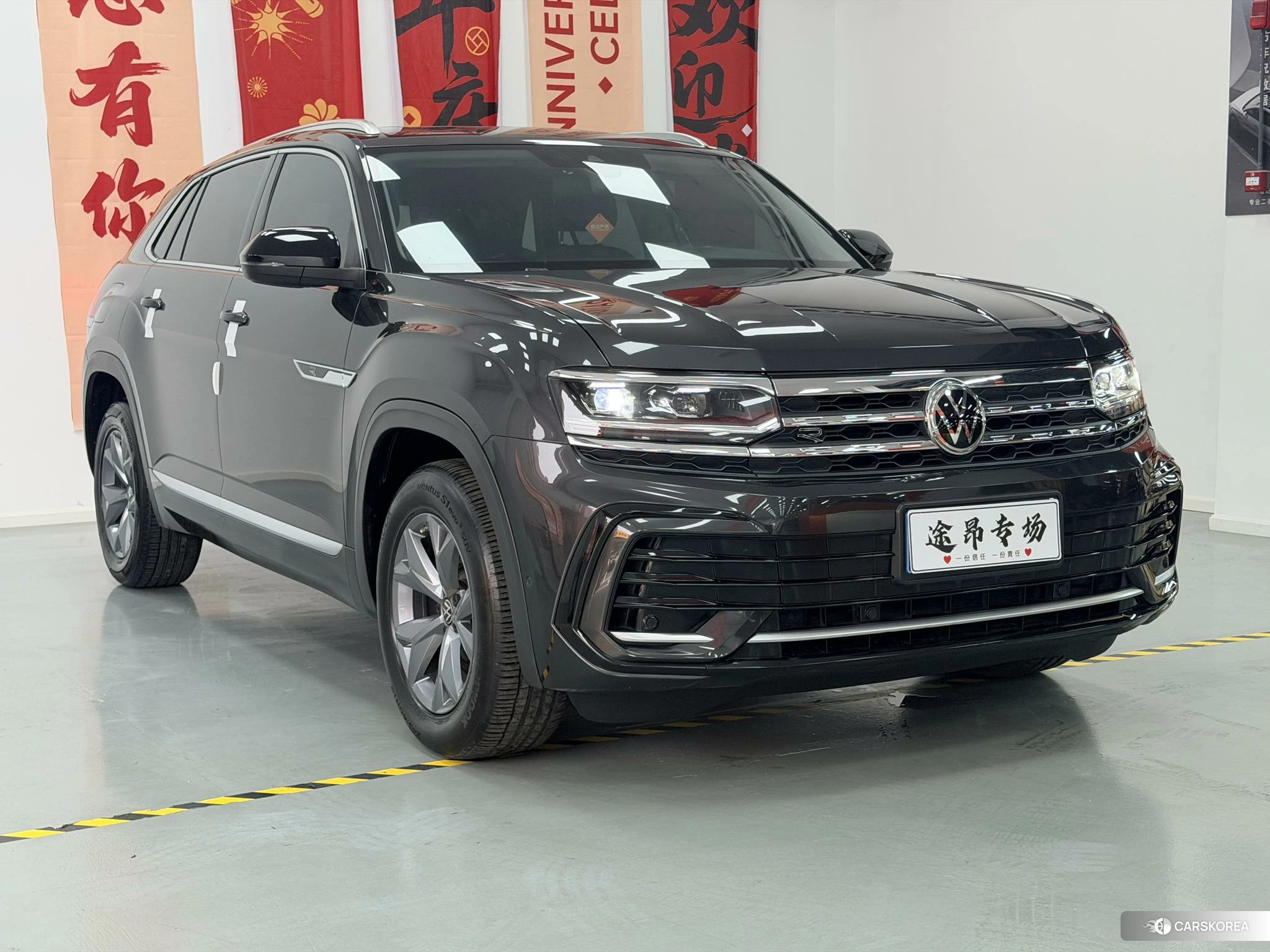Volkswagen Tourang 2021 Черный из Китая, фото 6