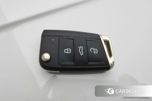 Volkswagen Bora 2021 Белый из Китая, фото 6