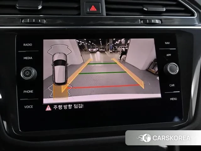 Volkswagen Tiguan second Generation 2022 Белый из Кореи, фото 6