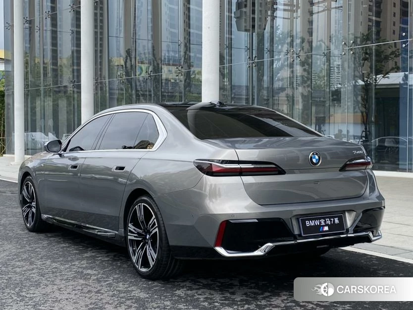 BMW 7 series 2022 Шампань из Китая, фото 6