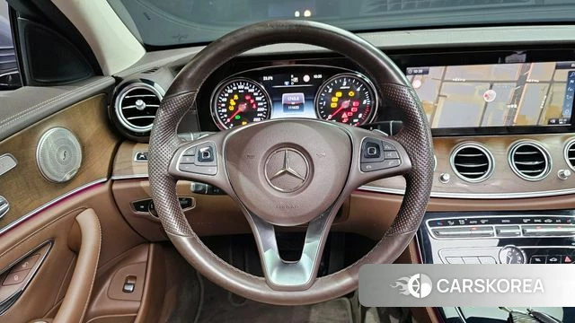 Mercedes-Benz E-Class W213 2018 Серый из Кореи, фото 6