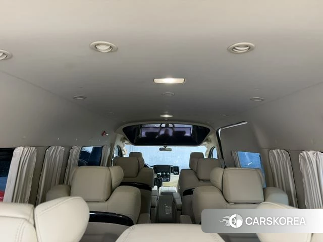 Toyota Hiace 2023 Белый из Китая, фото 6