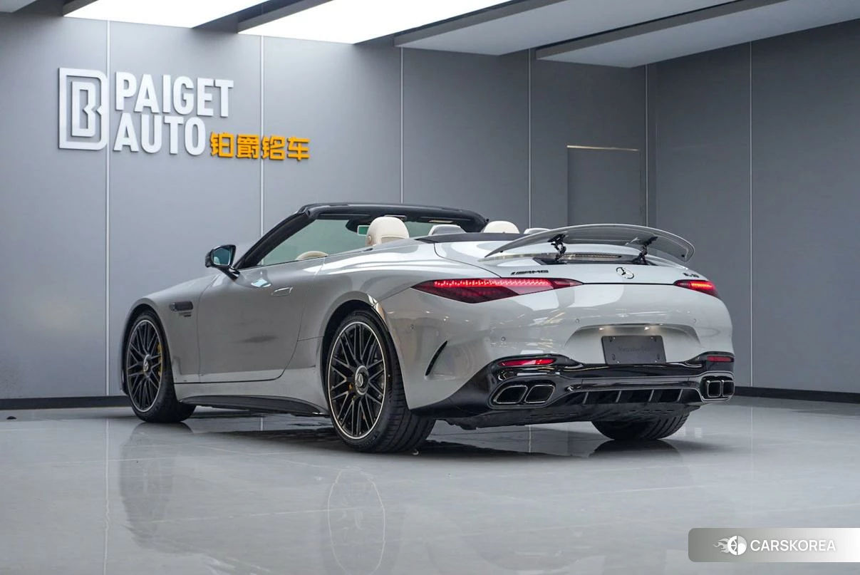 Mercedes-Benz AMG SL 2023 Серебристо-серый из Китая, фото 6