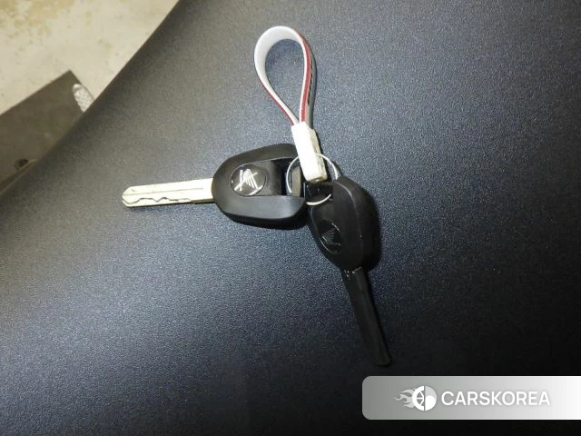 Проданный Honda CBR650R id 3997879 из Японии, фото 6