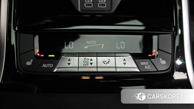 BMW 8 Series (G15) 2024 Черный из Кореи, фото 6