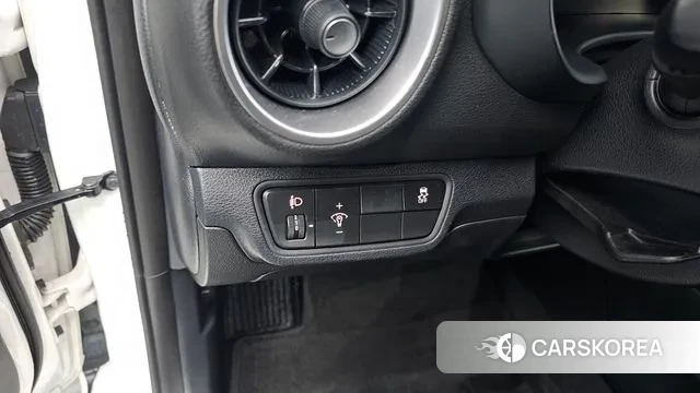 Kia The New K3 2nd generation 2022 Белый из Кореи, фото 6