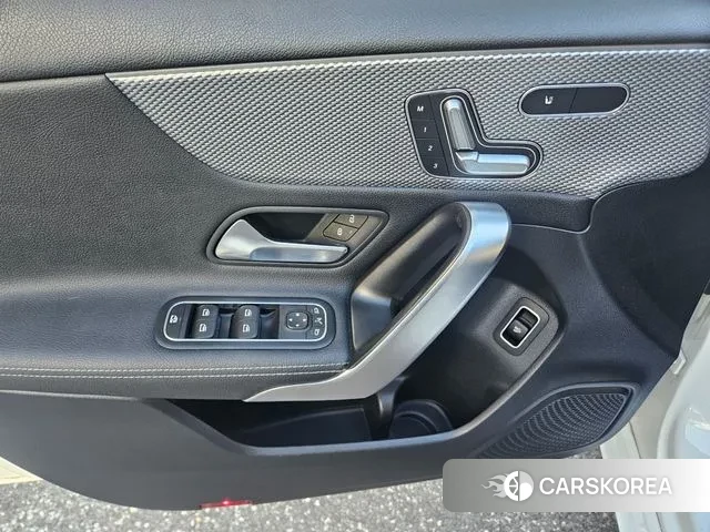 Mercedes-Benz A-Class W177 2021 Белый из Кореи, фото 6