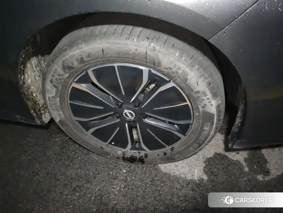 Nissan N6 2025 Silver/gray из Китая, фото 6