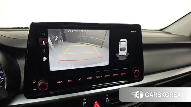 Kia The New K3 2nd generation 2021 Белый из Кореи, фото 6