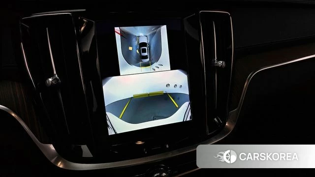 Volvo S60 3rd generation 2023 Белый из Кореи, фото 6