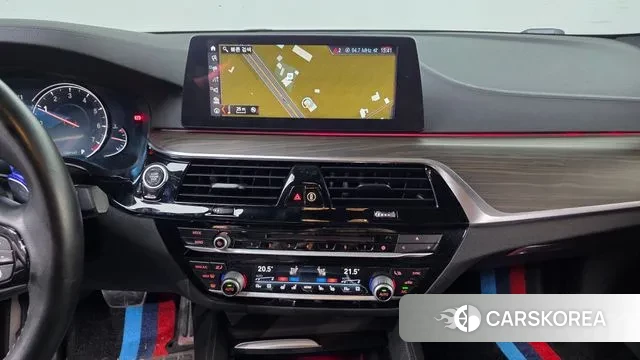 BMW 5 Series (G30) 2018 Белый из Кореи, фото 6