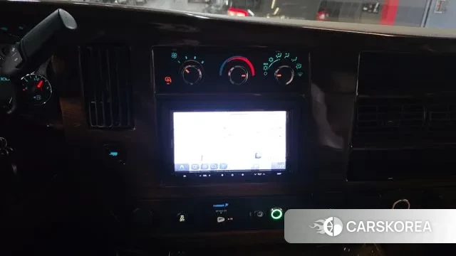 Chevrolet Express Van 2019 Черный из Кореи, фото 6