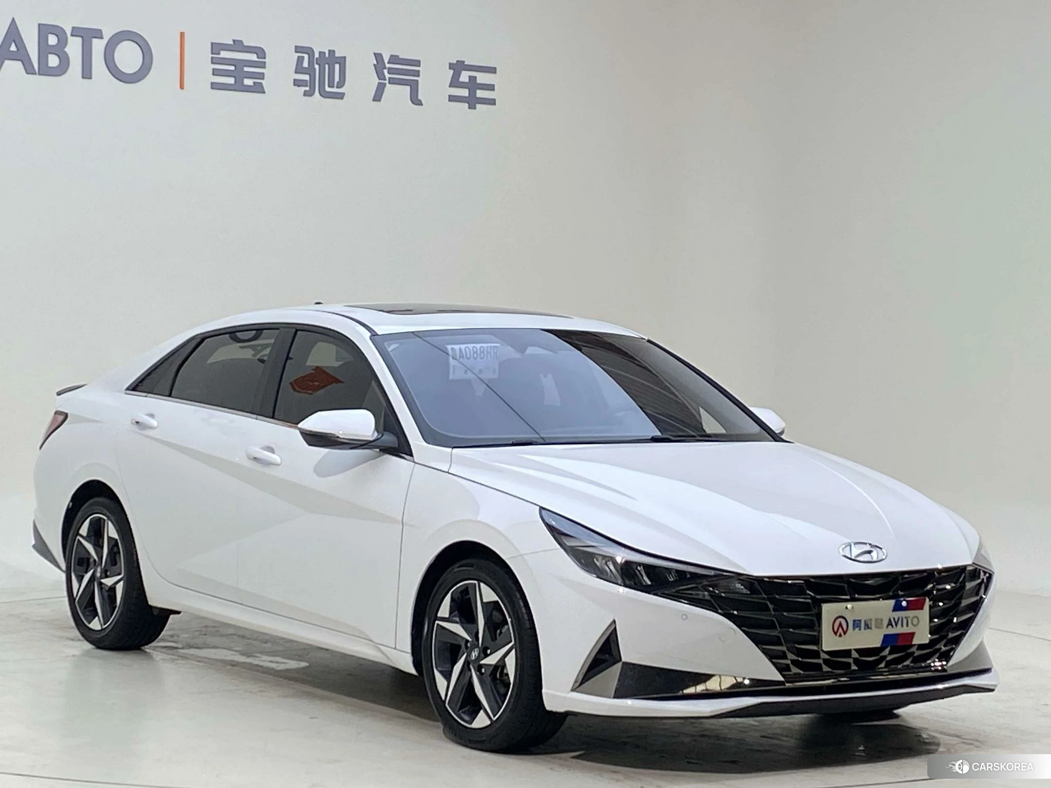 Hyundai Elantra 2022 Белый из Китая, фото 6