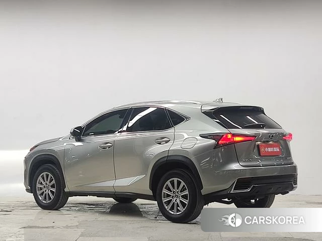 Lexus NX 2021 Темно-серый из Китая, фото 6