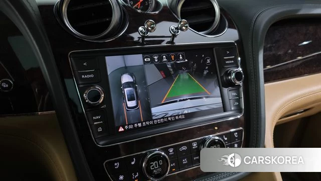 Bentley Bentayga 2018 Белый из Кореи, фото 6