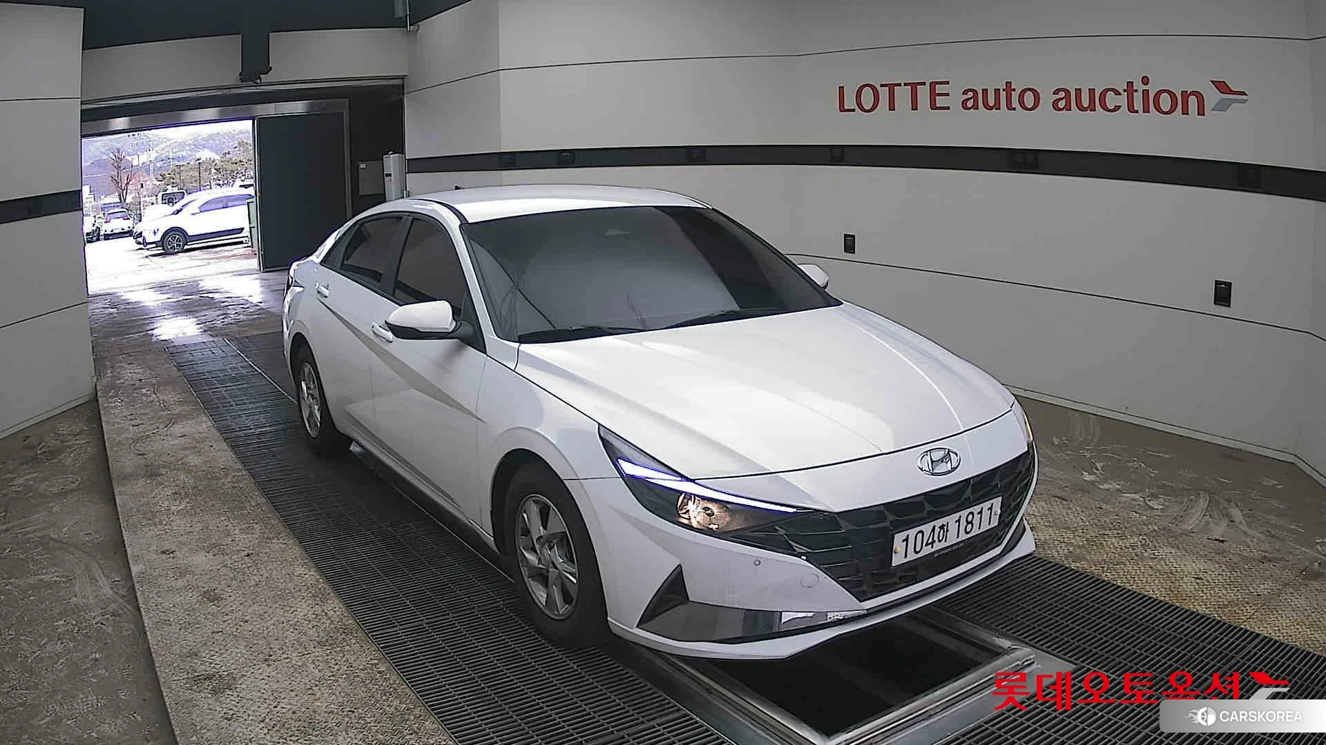 Hyundai Avante 2021 Polar White из Кореи, фото 6