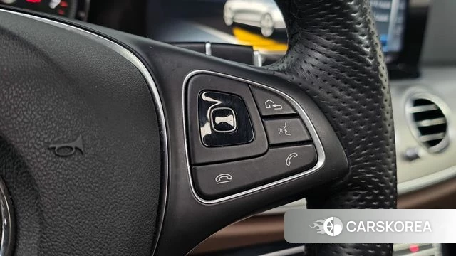 Mercedes-Benz E-Class W213 2018 Черный из Кореи, фото 6