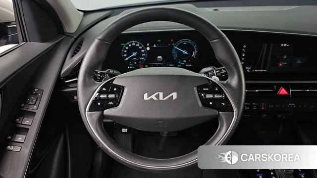 Kia Di Ol Nu Niro 2022 Серебристо-серый из Кореи, фото 6