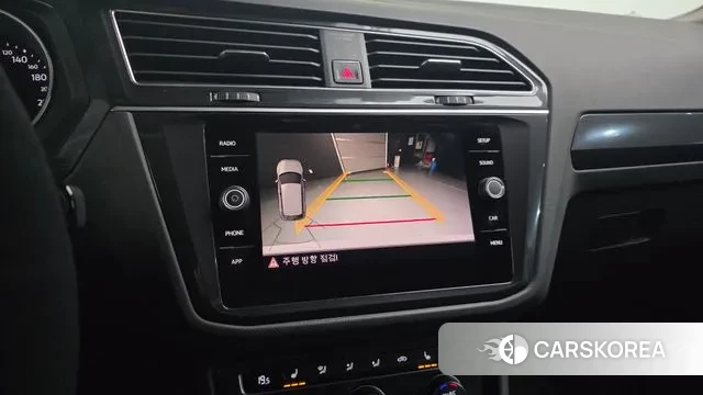 Volkswagen Tiguan second Generation 2018 Белый из Кореи, фото 6