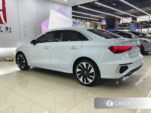 Audi A3 2023 Белый из Китая, фото 6