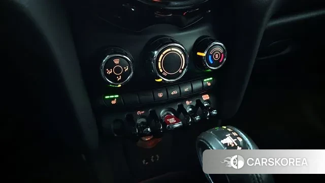 Mini Cooper 2018 Черный из Кореи, фото 6