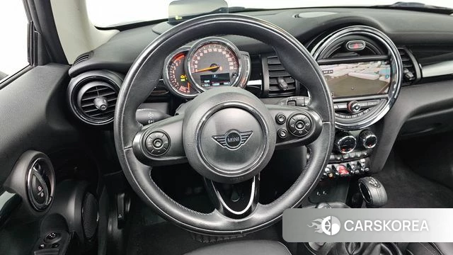 Mini Cooper 2019 Черный из Кореи, фото 6