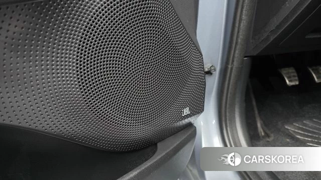 Hyundai Veloster (JS) 2018 Светло-серебряный цвет из Кореи, фото 6