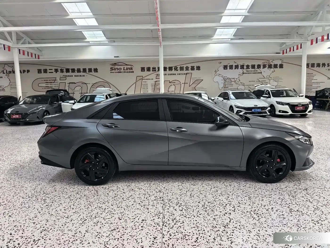 Hyundai Elantra 2023 Silver/gray из Китая, фото 6