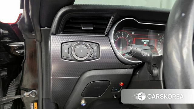 Ford Mustang 2018 Красный из Кореи, фото 6