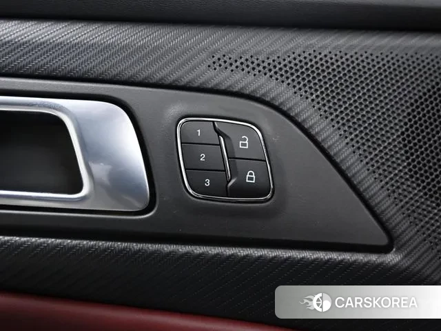 Ford Mustang 7th Generation 2024 Черный из Кореи, фото 6