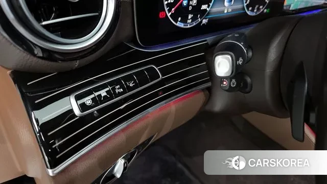 Mercedes-Benz E-Class W213 2019 Белый из Кореи, фото 6