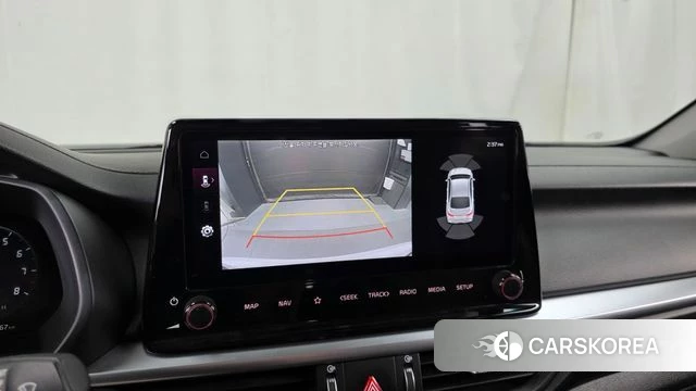 Kia The New K3 2nd generation 2021 Белый из Кореи, фото 6