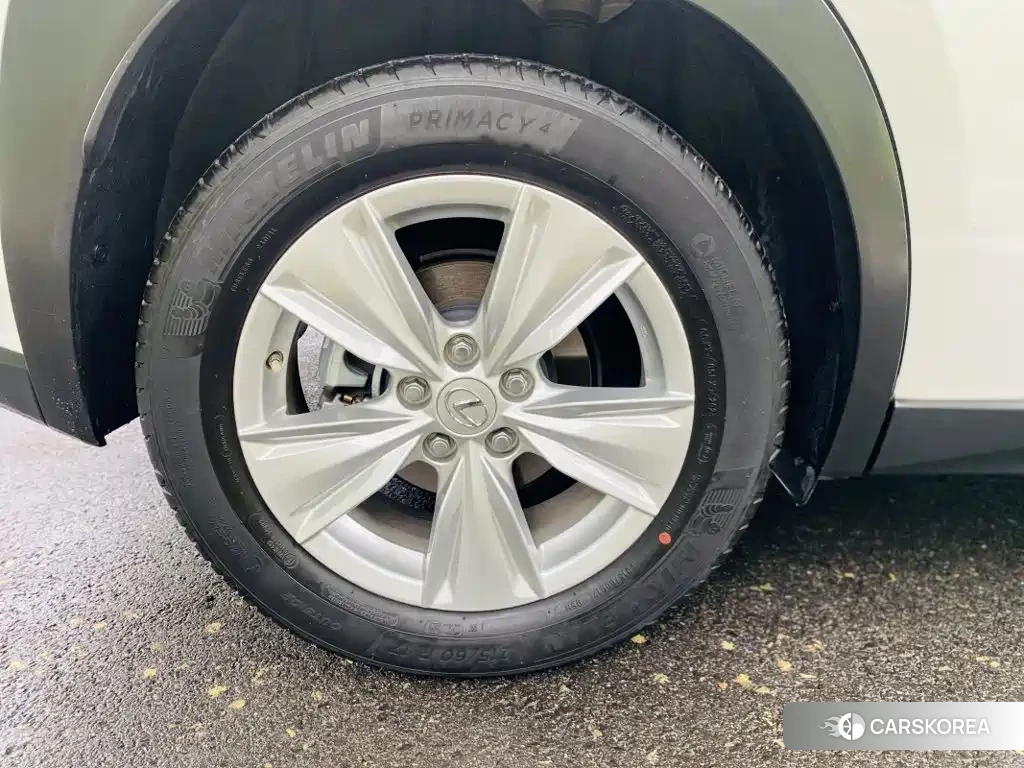 Lexus UX 2024 Белый из Китая, фото 6