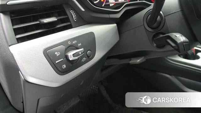 Audi A4 (B9) 2019 Белый из Кореи, фото 6