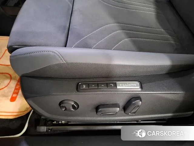 Volkswagen ID.4 2025 Черный из Кореи, фото 6