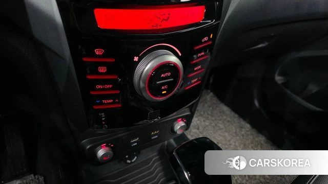 Ssangyong Tivoli Armor 2018 Синий из Кореи, фото 6