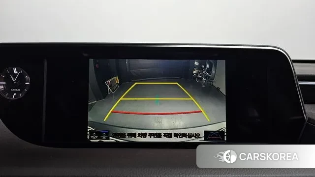 Lexus ES300h 7th generation 2020 Песочный из Кореи, фото 6