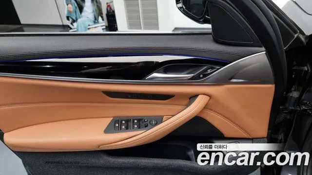 BMW 5 Series (G30) id 2710601 из Кореи 6