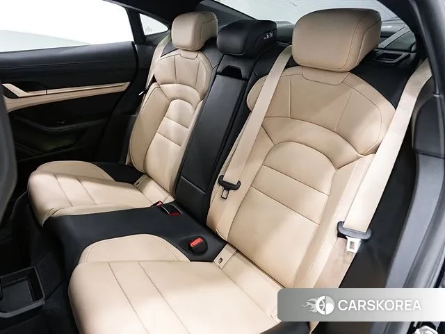 Porsche Taycan 2023 Черный из Кореи, фото 6