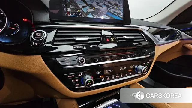BMW 5 Series (G30) 2018 Белый из Кореи, фото 6