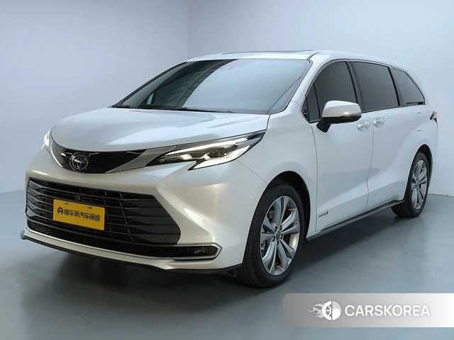Toyota Saina 2024 Белый из Китая, фото 6