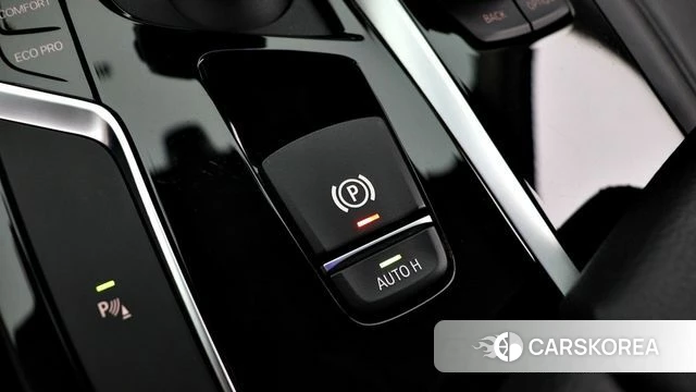 BMW 5 Series (G30) 2019 Белый из Кореи, фото 6